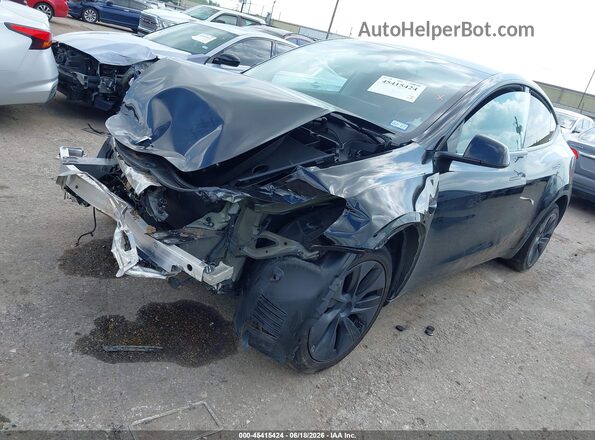 7SAYGDEE0SA365907 2025 TESLA MODEL Y Черный Передняя левая четверть