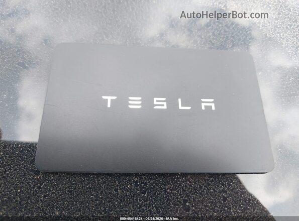 7SAYGDEE0SA365907 2025 TESLA MODEL Y Черный Вид сзади