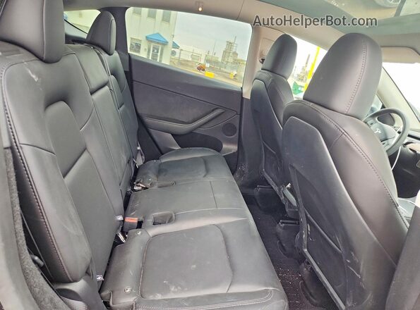 7SAYGDEE0SF267866 2025 TESLA MODEL Gray უკანა სავარძლების ხედი