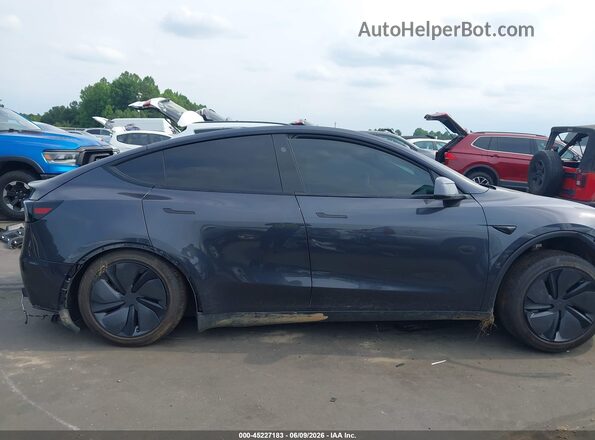 7SAYGDEE0TA413293 2026 TESLA MODEL Y Gray Սալոնի 360 աստիճան տեսք