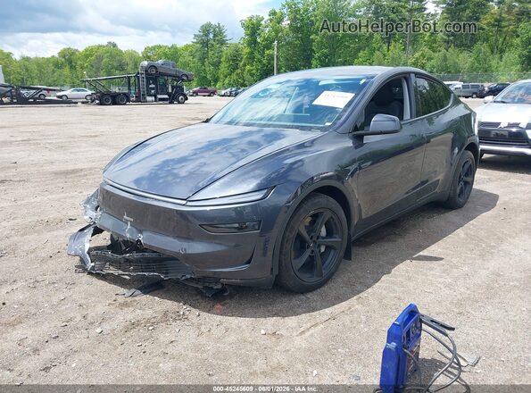 7SAYGDEE0TA585095 2026 TESLA MODEL Y Gray Front left