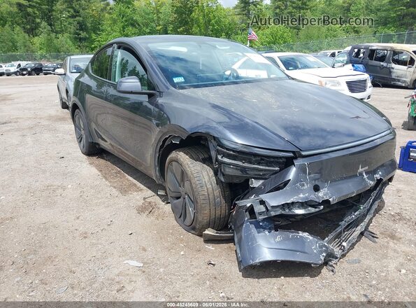 7SAYGDEE0TA585095 2026 TESLA MODEL Y Gray Front view