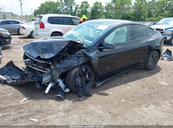 7SAYGDEE0TA637311 2026 TESLA MODEL Y Black Front left