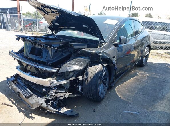 7SAYGDEE0TF641104 2026 TESLA MODEL Y Черный Передняя левая четверть