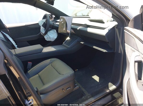 7SAYGDEE0TF641104 2026 TESLA MODEL Y Черный Вид салона спереди