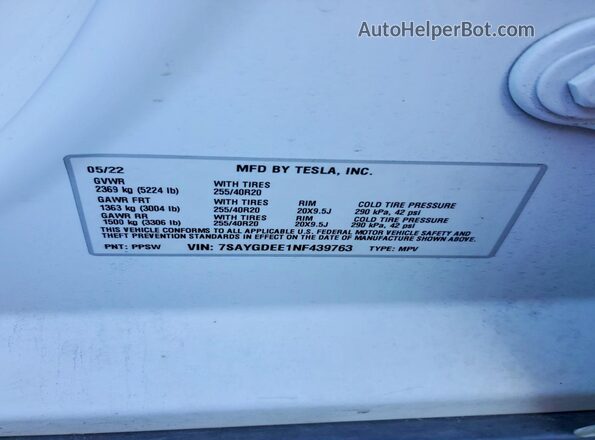 7SAYGDEE1NF439763 2022 TESLA MODEL White VIN կոդի պիտակի տեսք