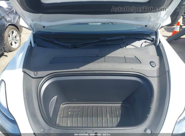 7SAYGDEE1PA131363 2023 TESLA MODEL Y Белый Вид сзади
