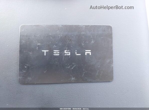 7SAYGDEE1PA131363 2023 TESLA MODEL Y Белый Вид панели приборов