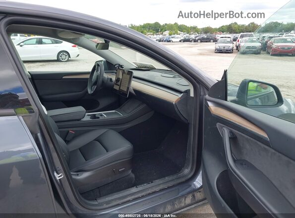 7SAYGDEE1PF616315 2023 TESLA MODEL Y Серый Вид салона спереди