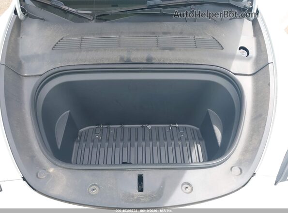 7SAYGDEE1PF748183 2023 TESLA MODEL Y White Հետևի տեսք