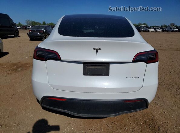 7SAYGDEE1PF792748 2023 TESLA MODEL White Вид ззаду