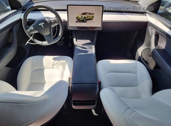 7SAYGDEE1PF911141 2023 TESLA MODEL Gray Vista del salpicadero