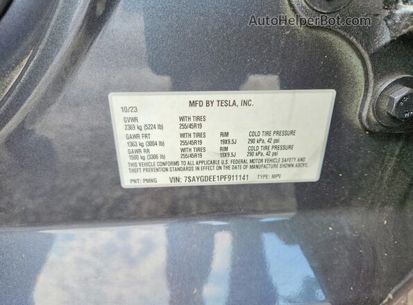 7SAYGDEE1PF911141 2023 TESLA MODEL Gray Vista del compartimento del motor