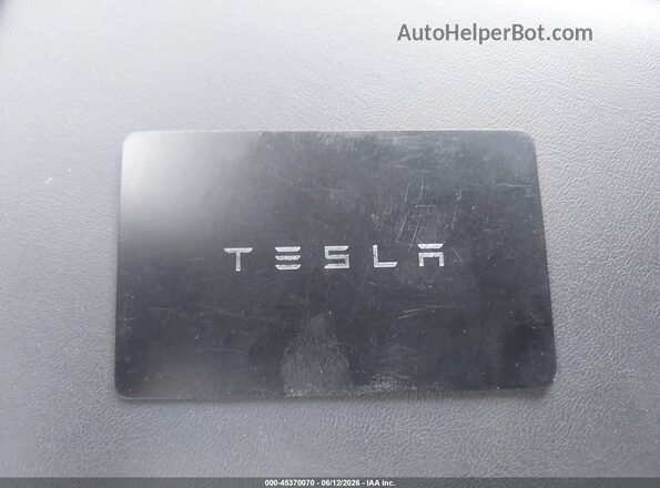 7SAYGDEE1RA225939 2024 TESLA MODEL Y Gray Հետևի տեսք