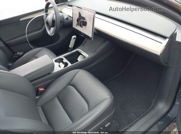 7SAYGDEE1RA273618 2024 TESLA MODEL Y Black წინა სალონის ხედი