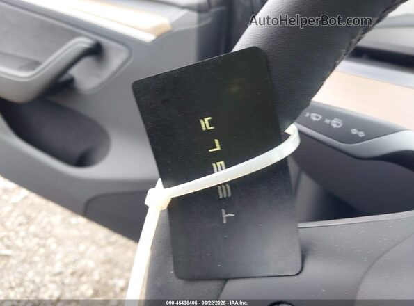 7SAYGDEE1RA273618 2024 TESLA MODEL Y Black წინა პანელის ხედი