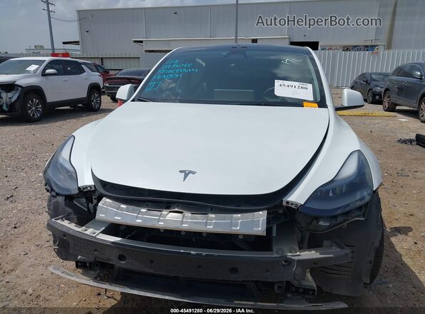 7SAYGDEE1RA293643 2024 TESLA MODEL Y White Вид щитка приладів