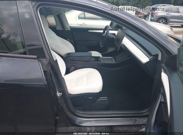 7SAYGDEE1RF204642 2024 TESLA MODEL Y Gray Vista interior delantera