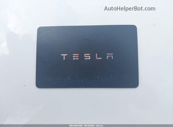 7SAYGDEE1RF204642 2024 TESLA MODEL Y Gray Vista del salpicadero