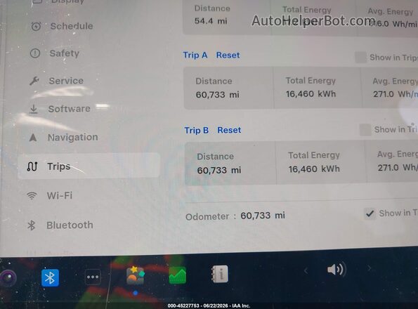 7SAYGDEE1SF318310 2025 TESLA MODEL Y Gray Widok tylnych siedzeń