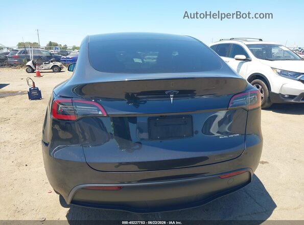 7SAYGDEE1SF318310 2025 TESLA MODEL Y Gray 