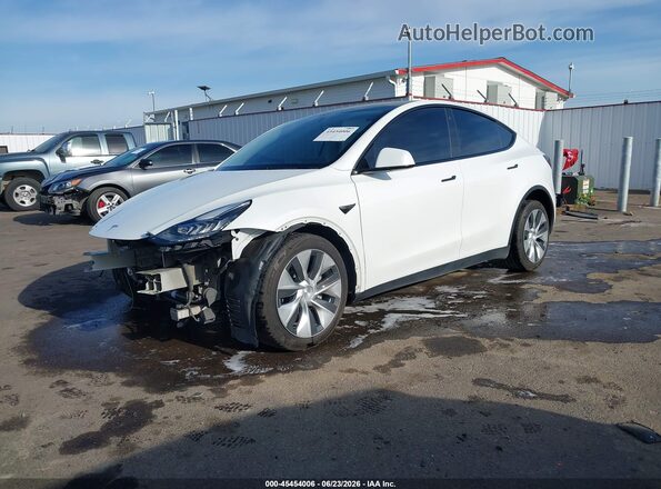 7SAYGDEE2NF359260 2022 TESLA MODEL Y White Առջևի ձախ երեք քառորդ տեսարան