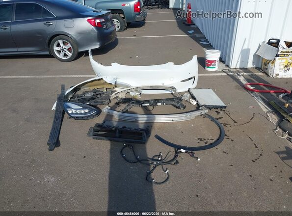 7SAYGDEE2NF359260 2022 TESLA MODEL Y White Սարքավորումների վահանակի տեսք