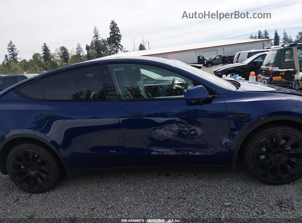 7SAYGDEE2NF558941 2022 TESLA MODEL Y Blue Սալոնի 360 աստիճան տեսք