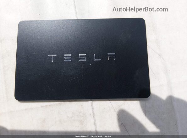 7SAYGDEE2NF558941 2022 TESLA MODEL Y Blue Առջևի վահանակի տեսք