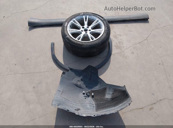 7SAYGDEE2PA095683 2023 TESLA MODEL Y White Widok deski rozdzielczej
