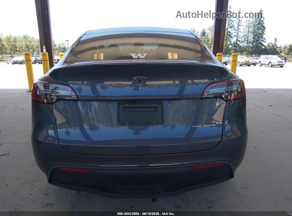 7SAYGDEE2PF807242 2023 TESLA MODEL Y Gray 