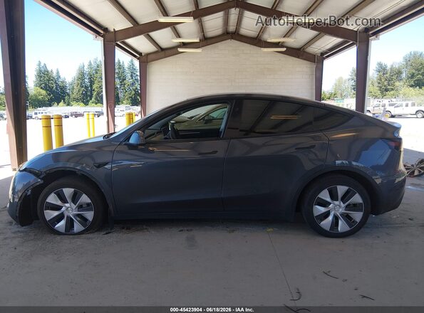 7SAYGDEE2PF807242 2023 TESLA MODEL Y Gray Rear interior view