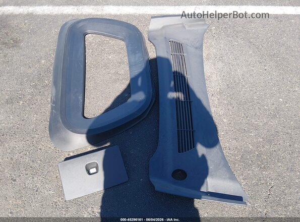 7SAYGDEE2PF923928 2023 TESLA MODEL Y Gray უკანა ხედი