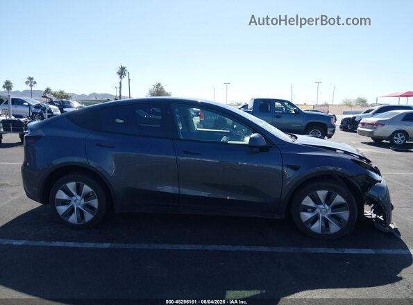 7SAYGDEE2PF923928 2023 TESLA MODEL Y Gray ხელსაწყოთა პანელის ხედი