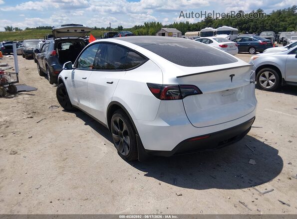 7SAYGDEE2RA228414 2024 TESLA MODEL Y White Rear left