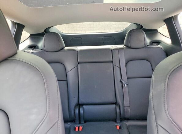 7SAYGDEE2RA245942 2024 TESLA MODEL Charcoal Вид задніх сидінь