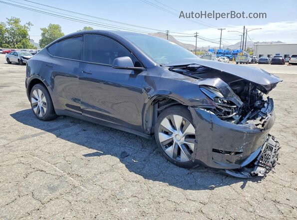 7SAYGDEE2RF089727 2024 TESLA MODEL Серый Передняя правая четверть