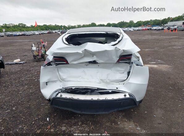 7SAYGDEE2RF186989 2024 TESLA MODEL Y White Դիմացի տեսք