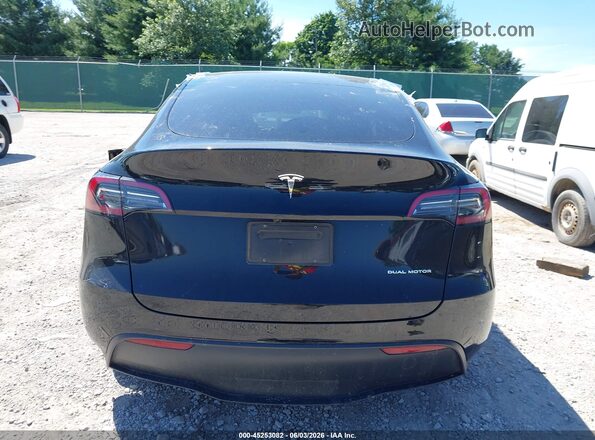 7SAYGDEE2RF983565 2024 TESLA MODEL Y Черный 