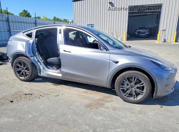 7SAYGDEE2SF280702 2025 TESLA MODEL Silver 