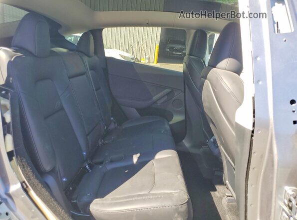 7SAYGDEE2SF280702 2025 TESLA MODEL Silver 