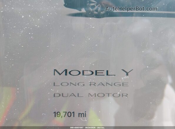 7SAYGDEE2TA395170 2026 TESLA MODEL Y Синий Вид задних сидений