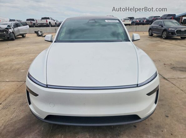 7SAYGDEE2TF636504 2026 TESLA MODEL White Դիմացի տեսք