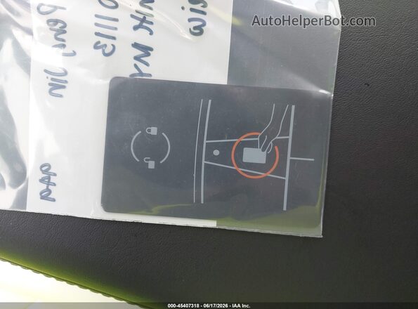 7SAYGDEE3NF401113 2022 TESLA MODEL Y Белый Вид панели приборов