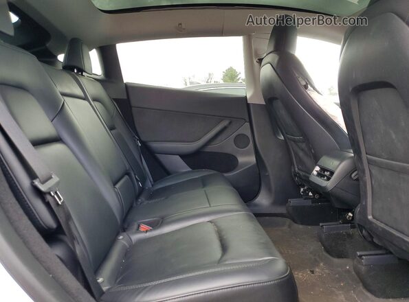 7SAYGDEE3PA051854 2023 TESLA MODEL White Widok tylnych siedzeń