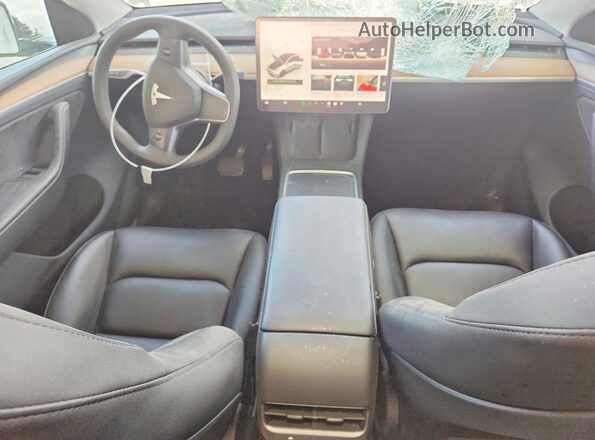 7SAYGDEE3PA207780 2023 TESLA MODEL White Widok deski rozdzielczej