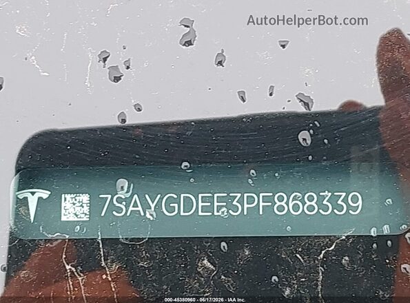 7SAYGDEE3PF868339 2023 TESLA MODEL Y Black Widok komory silnika