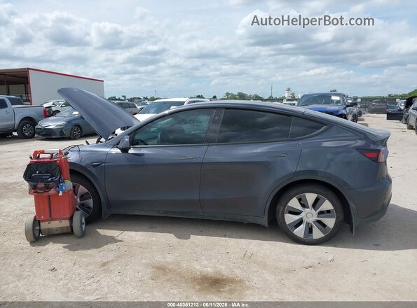7SAYGDEE3RA231547 2024 TESLA MODEL Y Black Rear interior view