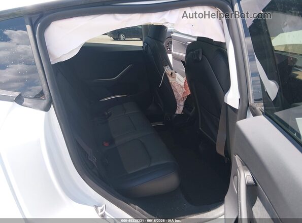7SAYGDEE3RA282370 2024 TESLA MODEL Y White VIN կոդի պիտակի տեսք
