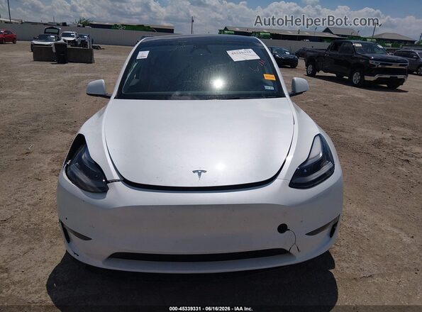 7SAYGDEE3RA282370 2024 TESLA MODEL Y White Առջևի վահանակի տեսք